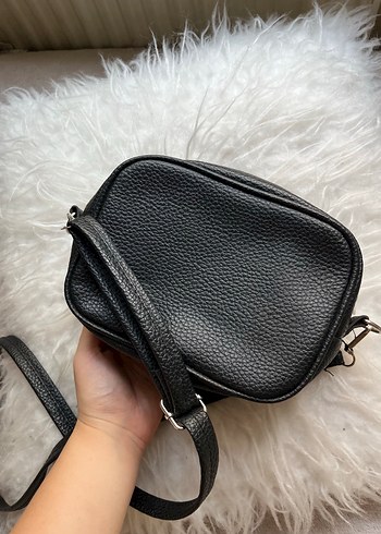 Calvin Klein Calvin Klein Siyah Deri Kadın Çapraz Çanta