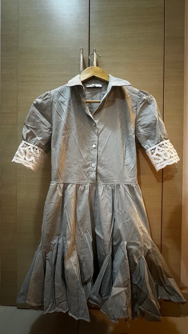 Adil Işık Gri Beyaz Çizgili Düğmeli Kısa Elbise - Görsel 2