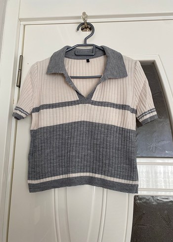 Gri Yaka Detaylı Örgü Kadın Kısa Kollu Kazak - Görsel 4