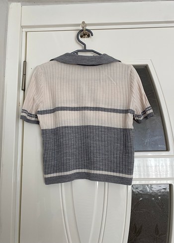 Gri Yaka Detaylı Örgü Kadın Kısa Kollu Kazak - Görsel 2