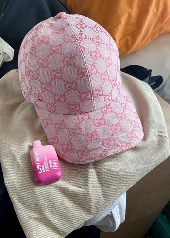 Pembe Puff Detaylı Street Wear Şapka