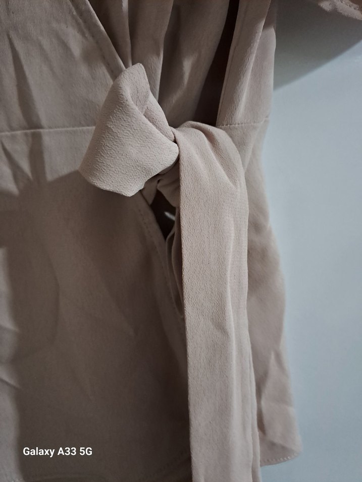 Pudra Kısa Kollu Kemerli Bluz - Görsel 5