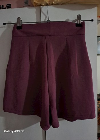 Piliseli Kadın Yüksek Bel Şort - Görsel 4