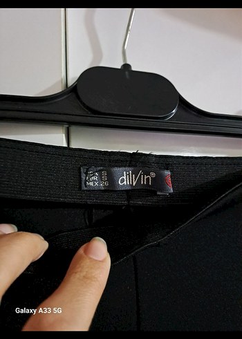 Dilvin Siyah Pilili Mini Etek - Görsel 2