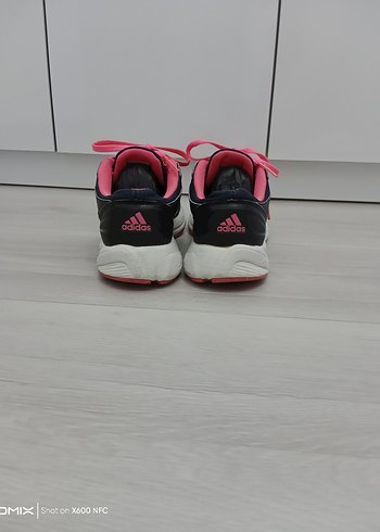 36,5 Beden lacivert Renk Adidas orijinal Kadın Spor Ayakkabı