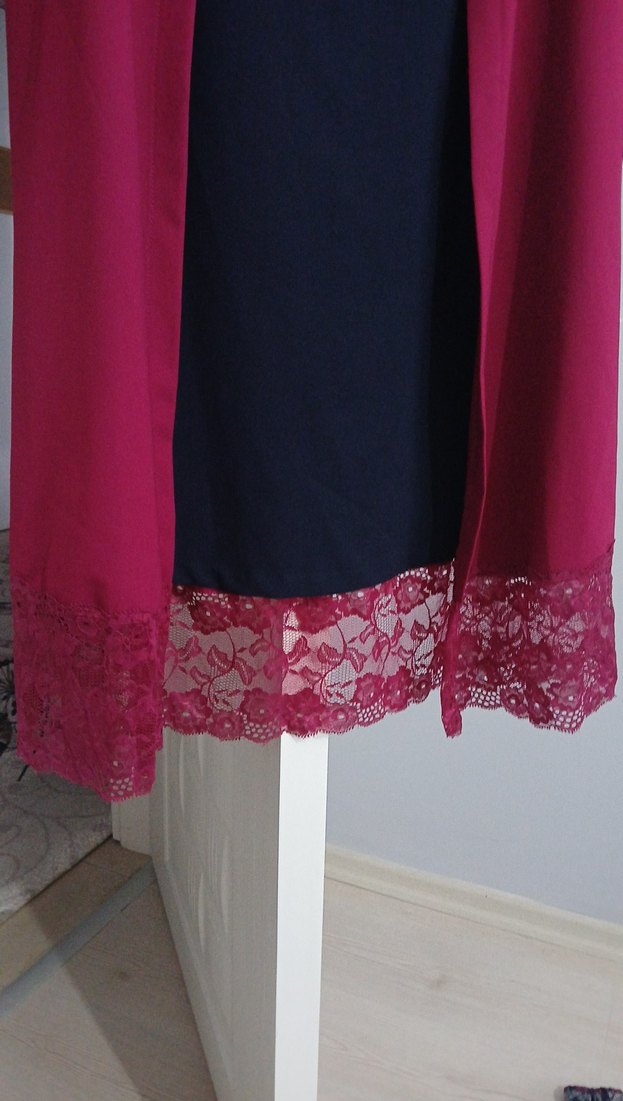 Dantel Detaylı Uzun Pembe Kadın Sabahlık - Görsel 3