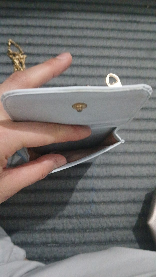 Kadın Beyaz Minimalist Zincirli Çapraz Çanta - Görsel 3