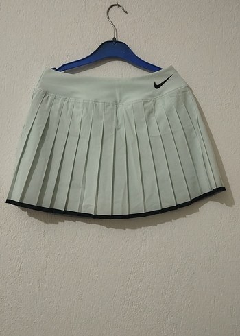 Nike Gri Beyaz Pilili Mini Şort Etek