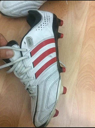 Yarı profesyonel adidas krampon 