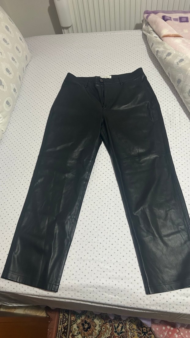 Siyah Deri Mango Kadın Pantolon - Görsel 3