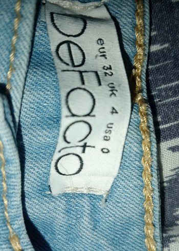 Mavi Bağlama Desenli Mini Denim Şort - Görsel 2