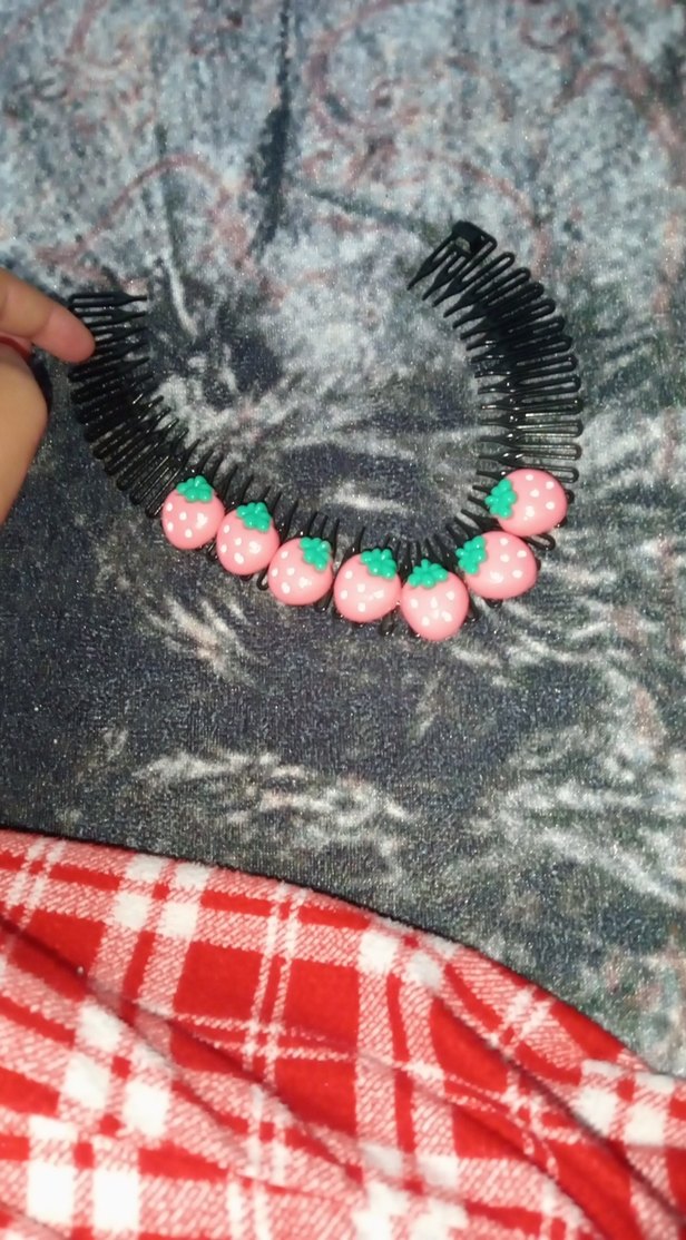 Çilek Figürlü Boncuklu Renkli Saç Tokası - Görsel 2