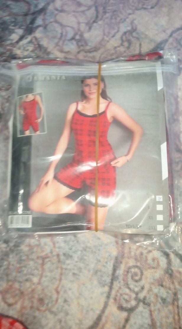 Kırmızı Desenli İnce Askılı Kadın Pijama Takımı - Görsel 2