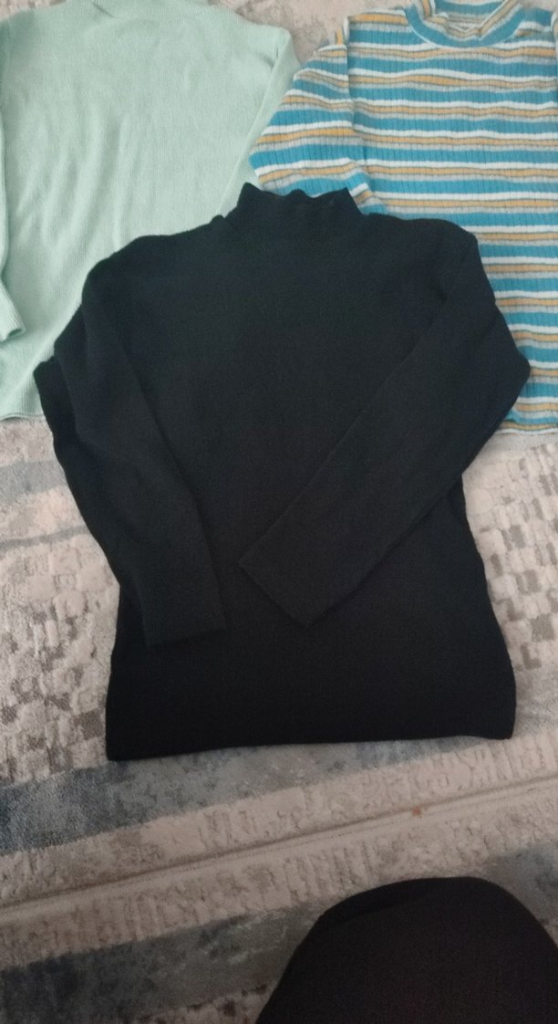 Siyah bogazli çocuk kazaklari - Görsel 4