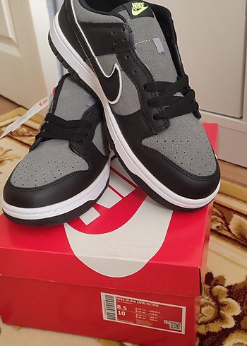 41 Beden Gri Nike Spor Ayakkabısı
