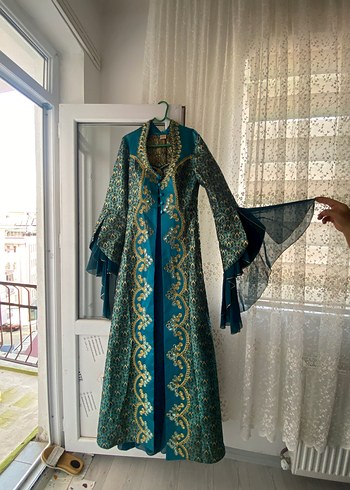 Uzun Turkuaz Nakışlı Kadın Kına Elbisesi