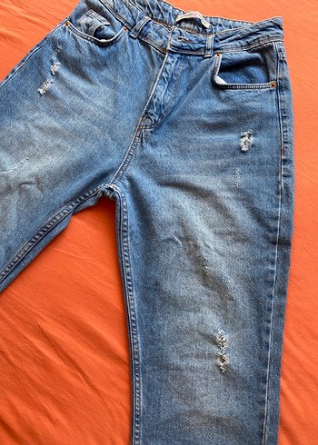 29 Beden Yırtmaçlı Kot Pantolon