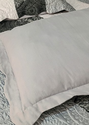 Gri Nakışlı Yatak Örtüsü - Görsel 5