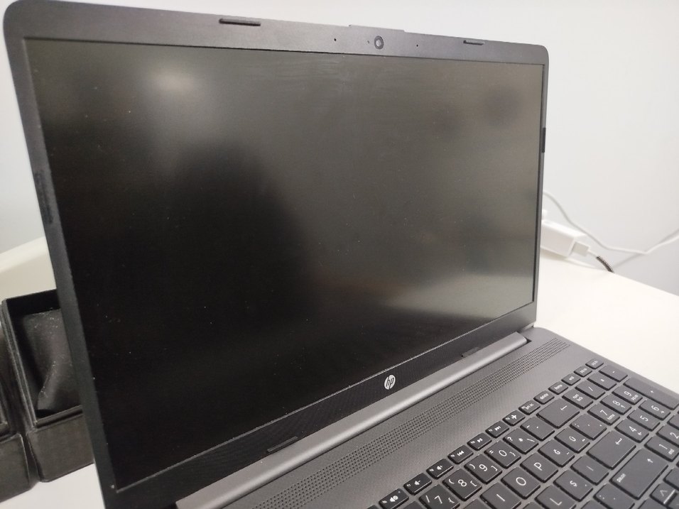 HP 255 G8 256GB/16GB TEMİZ LAPTOP - Görsel 3