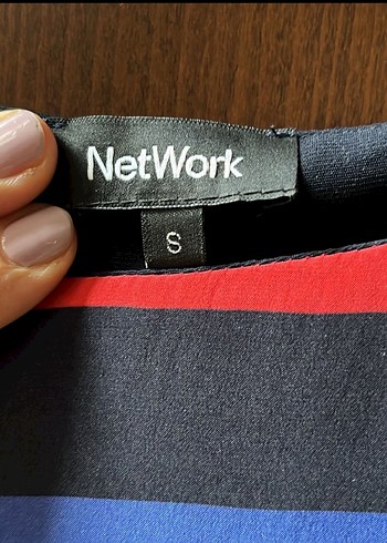 38 Beden lacivert Renk Network %100 ipek astarlı elbise
