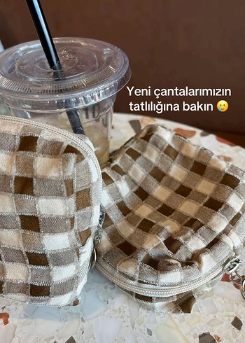 Bej Kareli Fermuarlı Makyaj Çantası