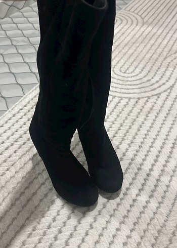 Siyah Süet Topuklu Dizüstü Çizme - Görsel 3