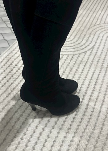 Siyah Süet Topuklu Dizüstü Çizme - Görsel 2