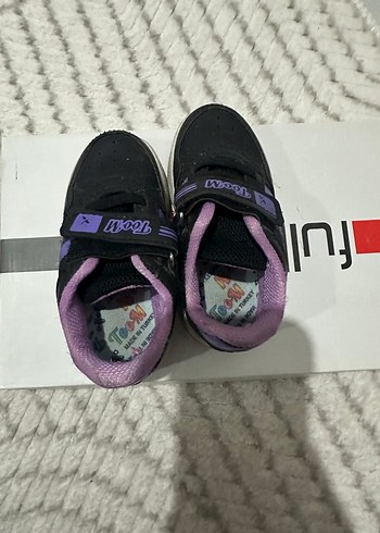 Kız Çocuk Mavi Nakışlı Cırt Cırtlı Ev Terliği - Görsel 10