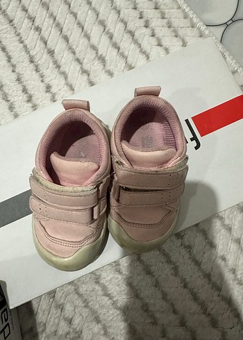 Kız Çocuk Mavi Nakışlı Cırt Cırtlı Ev Terliği - Görsel 8