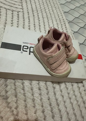 Kız Çocuk Mavi Nakışlı Cırt Cırtlı Ev Terliği - Görsel 7