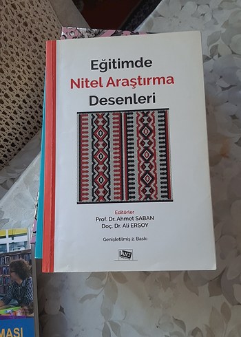 Eğitimde Nitel Araştırma Desenleri Kitabı - Görsel 3