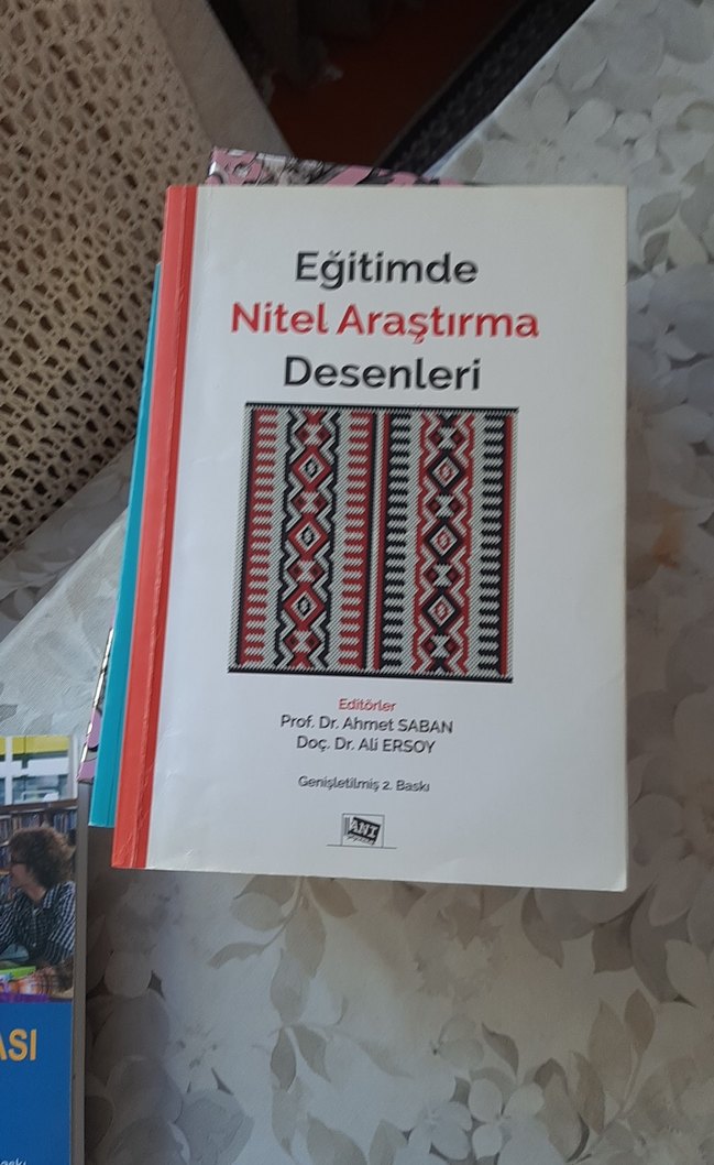 Eğitimde Nitel Araştırma Desenleri Kitabı - Görsel 4