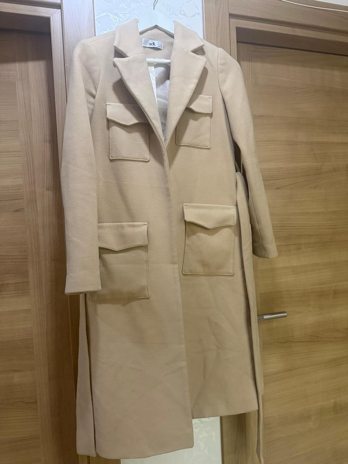 Bej Düğmeli Midi Kadın Kaban - Görsel 2