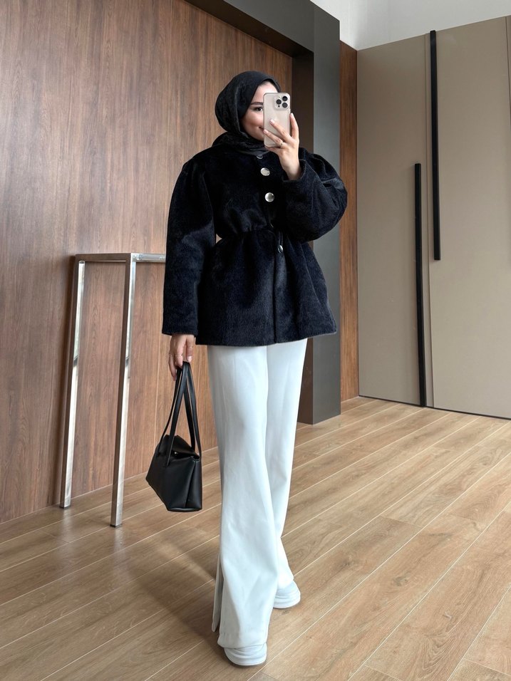 Siyah kürklü midi boy mont - Görsel 2