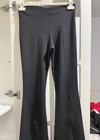 Siyah Yırtmaçlı Kadın İspanyol Paça Pantolon - Görsel 3