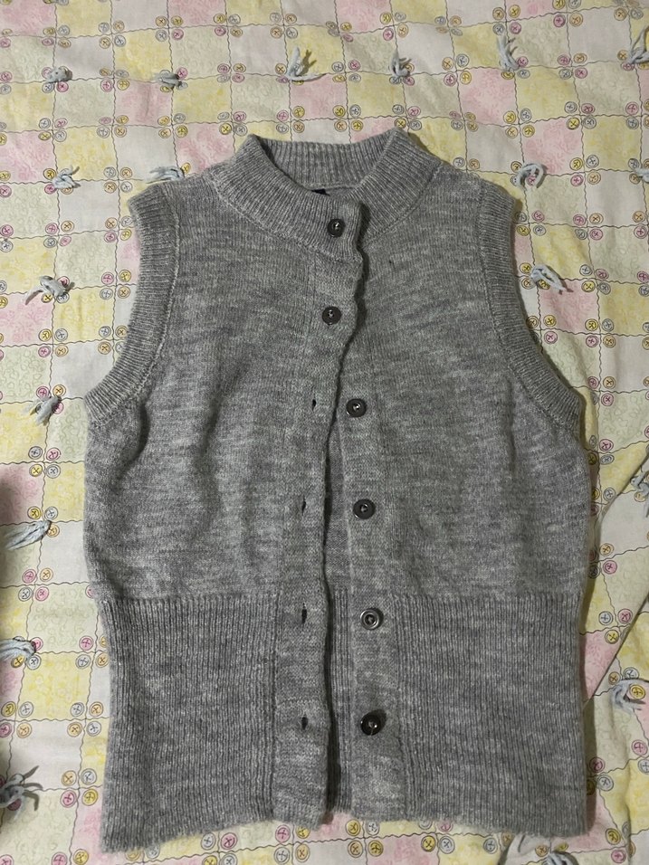 Düğmeli Gri Kadın Triko yelek - Görsel 2