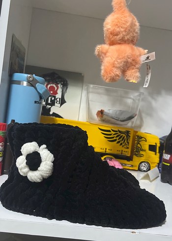 Nakışlı Siyah Örgü Kadın Terlik - Görsel 2