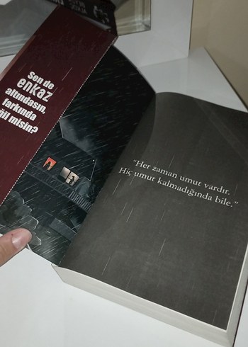 Beden Enkaz Altındakiler - Beyza Alkoç Roman
