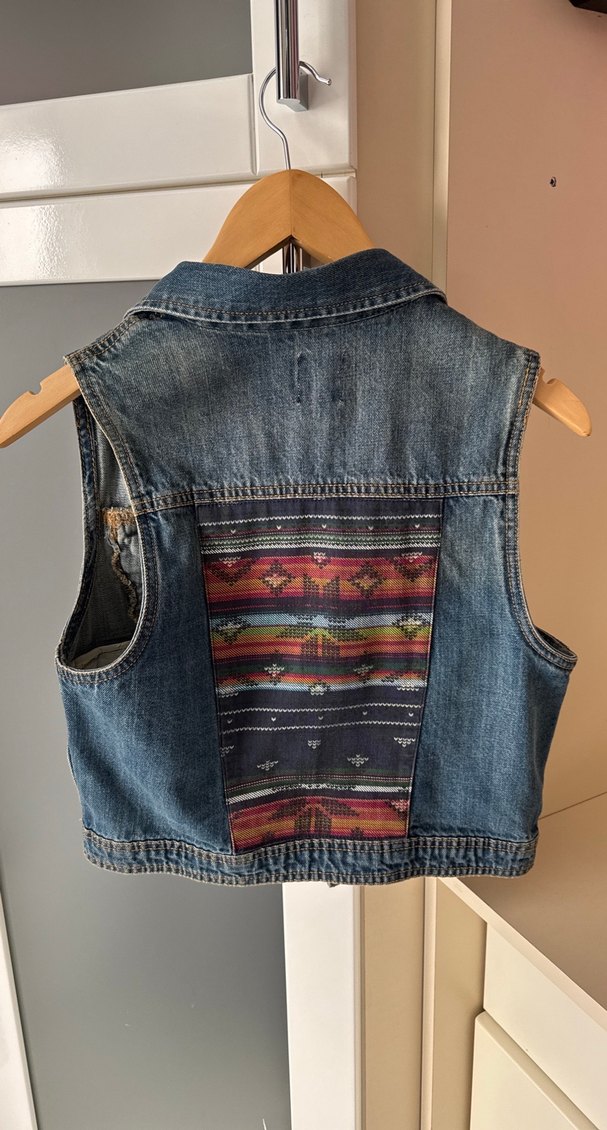 Düğmeli Kolsuz Mavi Denim Yelek - Görsel 2