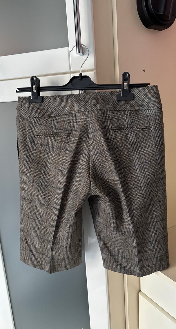 Kemerli Kahverengi Gri Mini Kumaş Pantolon - Görsel 2