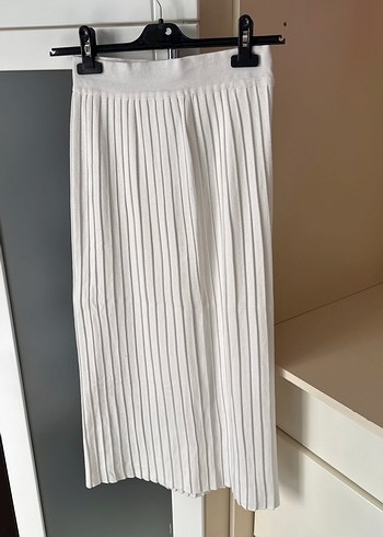 Beyaz Pilili Midi Yırtmaçlı Triko  Etek - Görsel 2