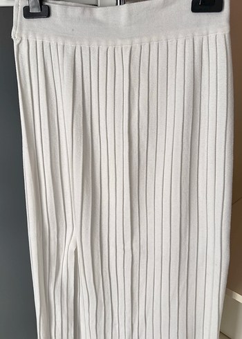 Beyaz Pilili Midi Yırtmaçlı Triko  Etek - Görsel 3