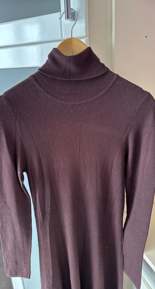 Kahverengi Yünlü Yüksek Yakalı Triko Elbise - Görsel 2