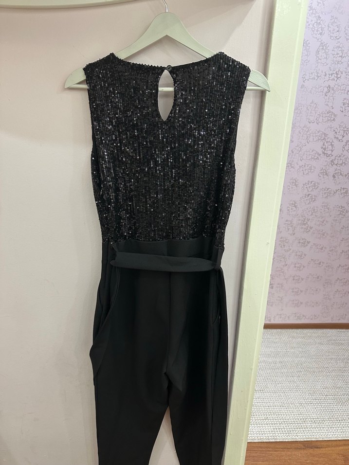 Kadın Siyah V Yaka Kemerli Midi Tulum - Görsel 4