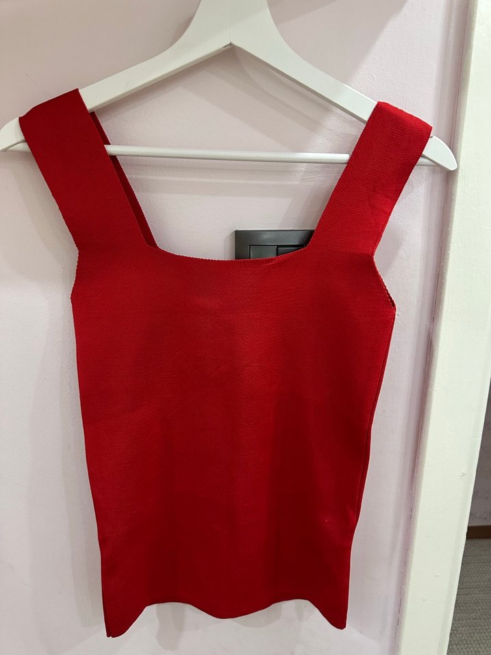 Kırmızı V Yaka Örme  Atlet - Görsel 2