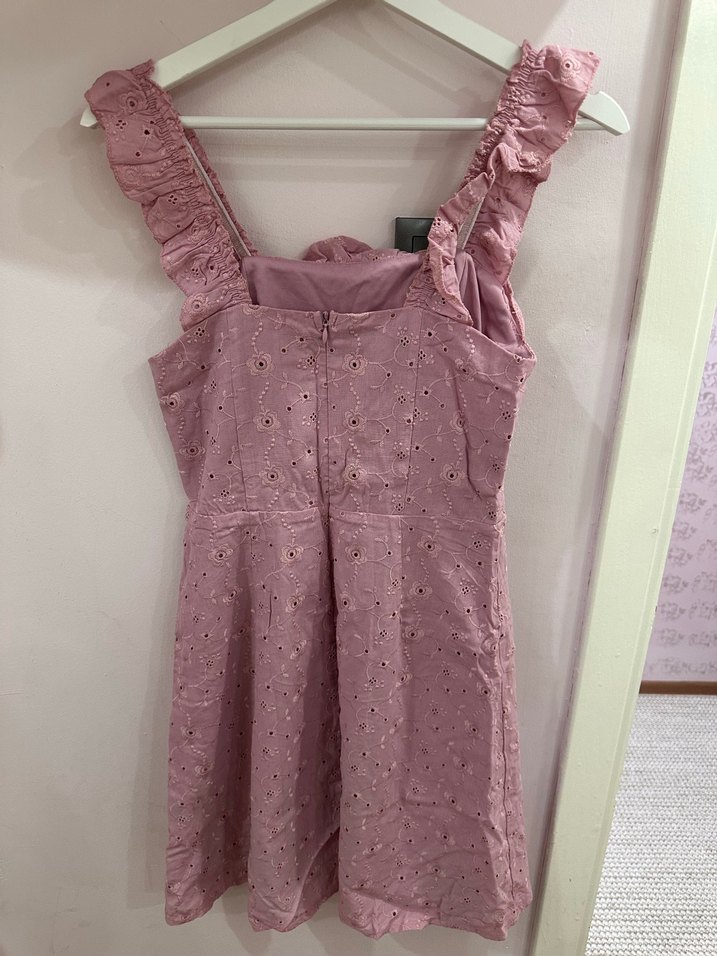 Pembe Nakışlı Fırfırlı Midi Elbise - Görsel 3