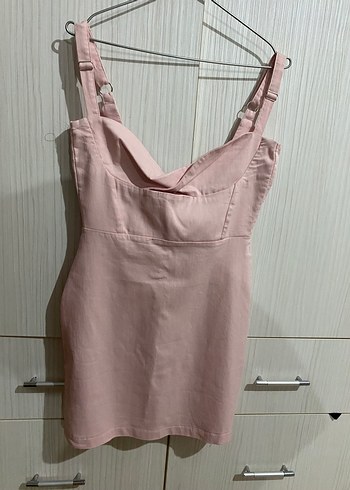 Pembe V Yaka Kolsuz Midi Elbise