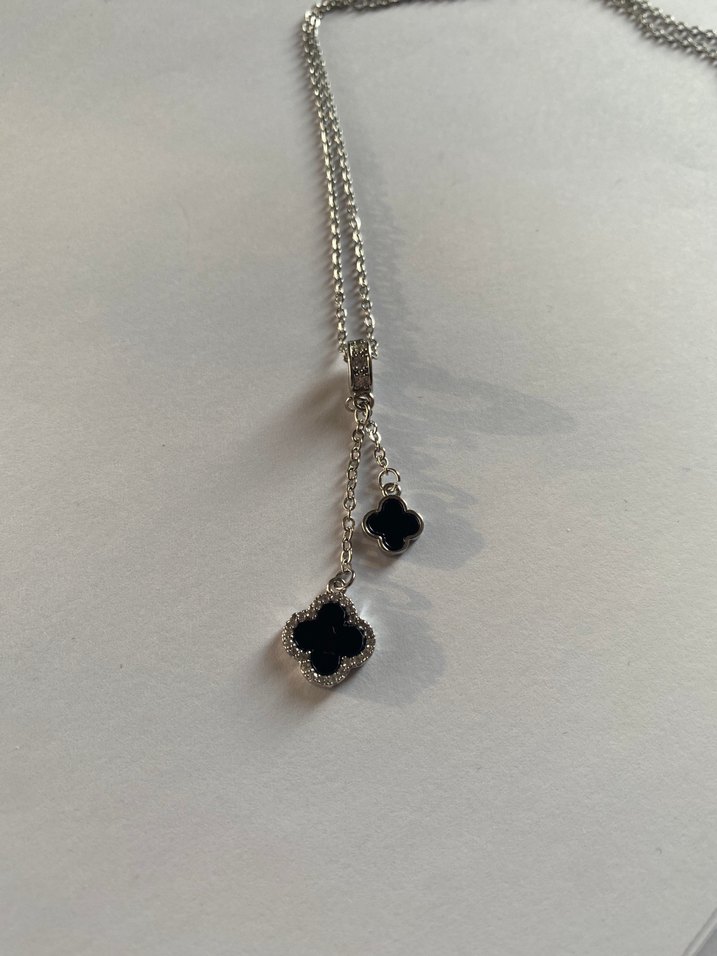 Zincir Detaylı Siyah Minimalist Kolye - Görsel 3