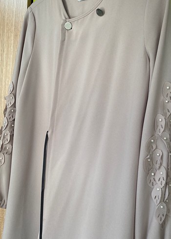 Nakış Detaylı Bej Uzun Kollu Kap - Görsel 2