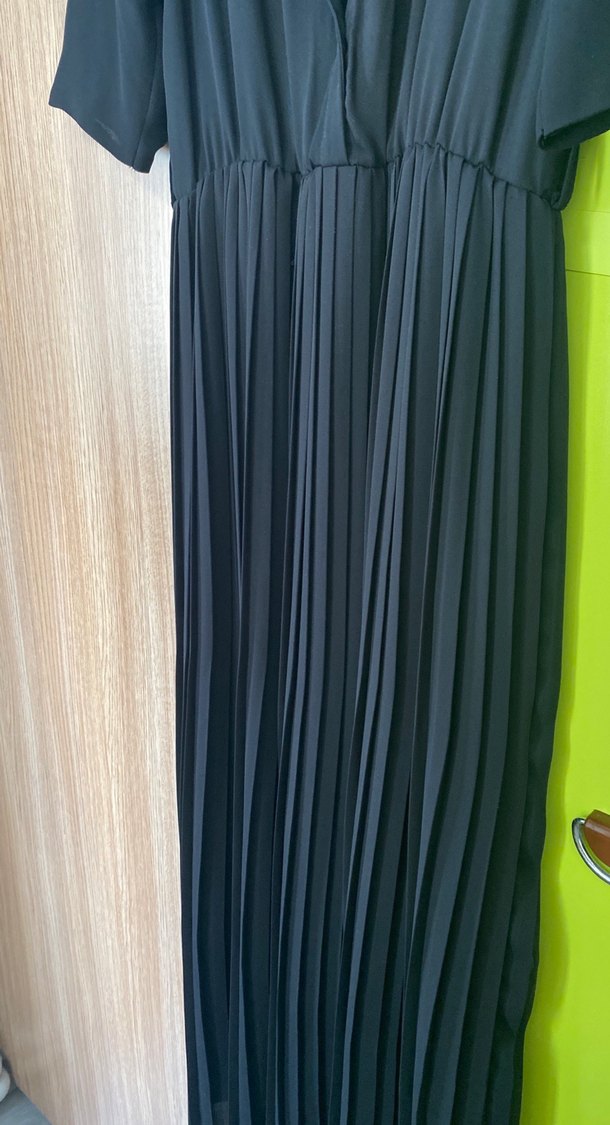 Kadın Siyah Pilili Uzun Elbise - Görsel 3